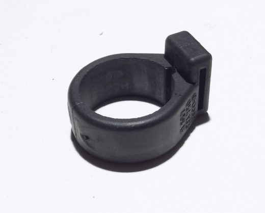 Halter gebraucht für Magnetventil VW Golf II 054133459B